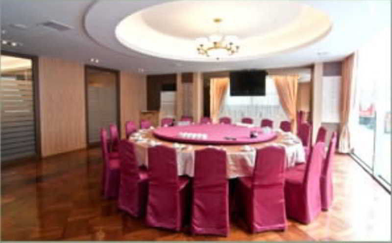 Ever Delightful Business Hotel Chiayi Extérieur photo