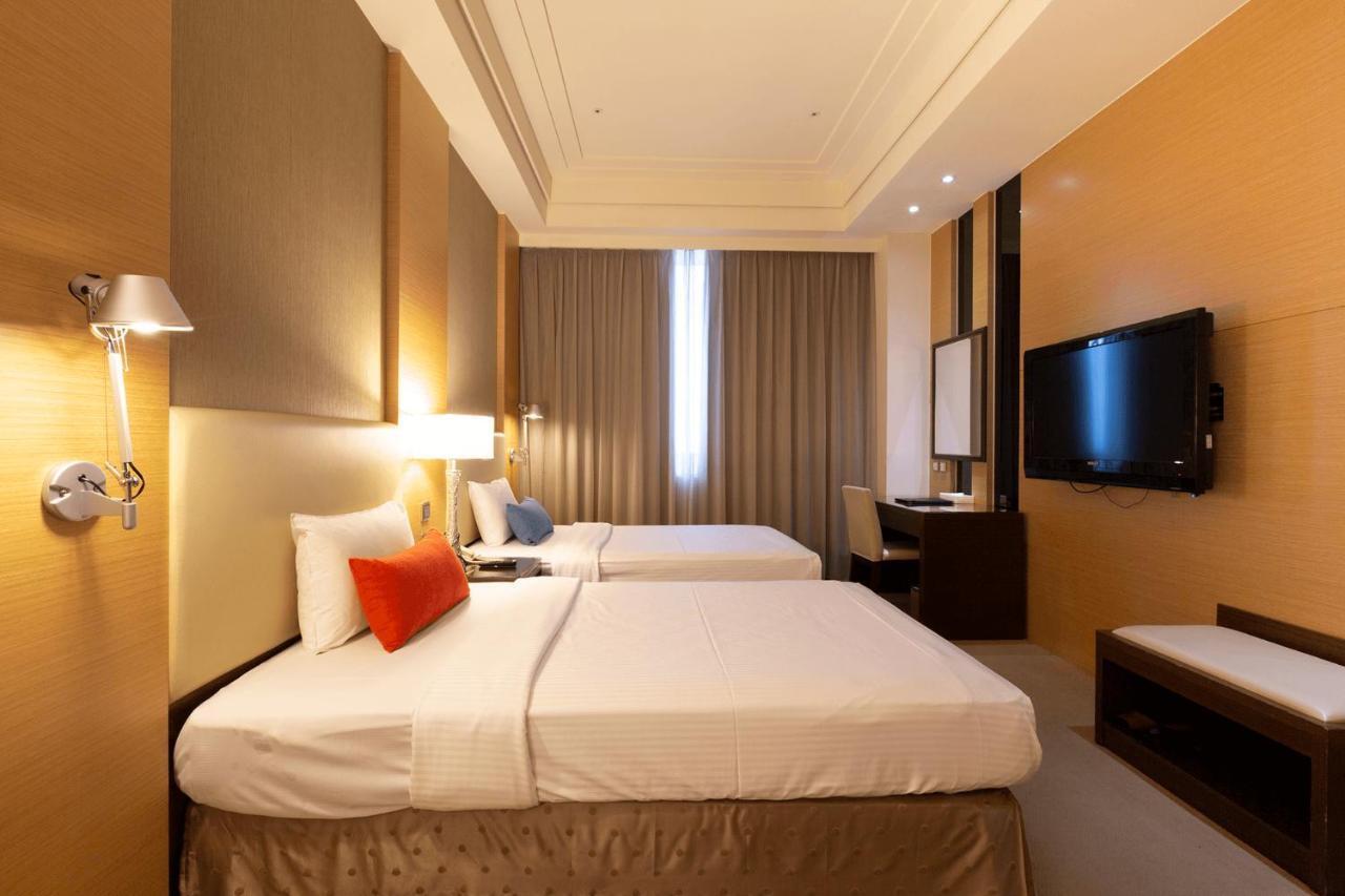 Ever Delightful Business Hotel Chiayi Extérieur photo