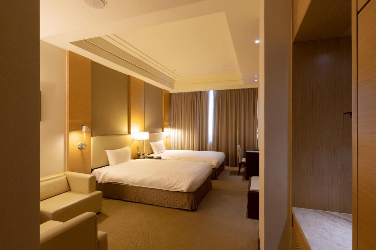 Ever Delightful Business Hotel Chiayi Extérieur photo